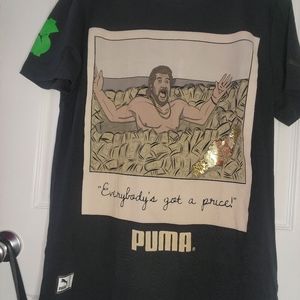 Puma /wwe t-shirt black with gold accents